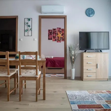 Tavirozsa Csaladi Apartman Appartamento