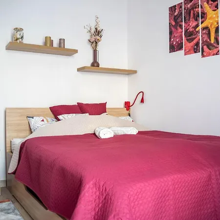 Appartamento Tavirozsa Csaladi Apartman