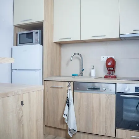 Appartamento Tavirozsa Csaladi Apartman